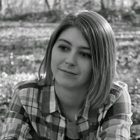 Alyssa Leonard Photo 11