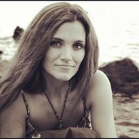 Regina Randall Photo 19