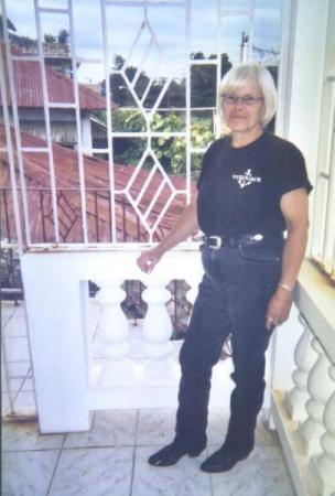 Gloria Thompson Photo 5