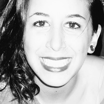 Clara Ruiz Photo 20