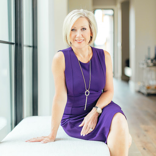 Lynn Wilson Photo 10