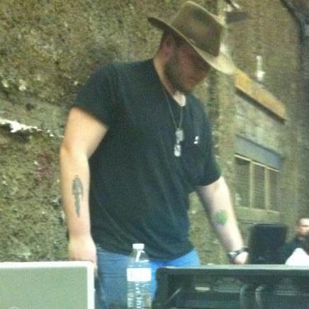 Mitch Ellis Photo 12