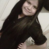 Cindy Flores Photo 19