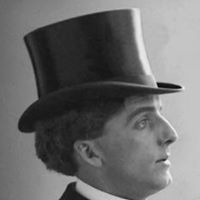 Alex Valentine Photo 5