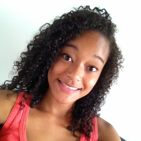 Maria Knowles Photo 5