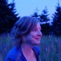 Julie Seabrook Photo 6