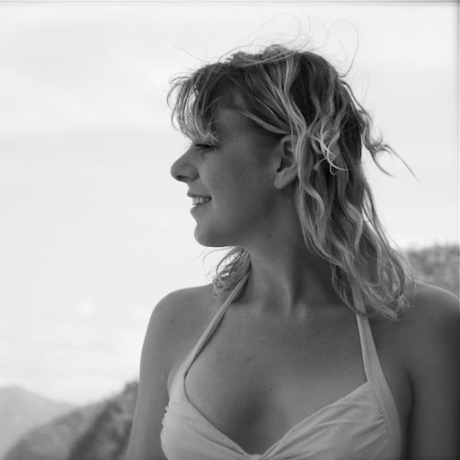 Laurel Carter Photo 10