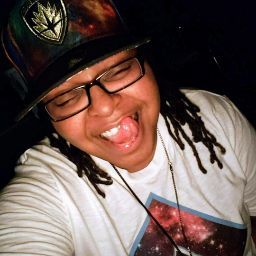 Leslie Reed Photo 30