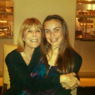 Paula Garland Photo 19