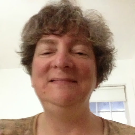 Elizabeth Read Photo 34