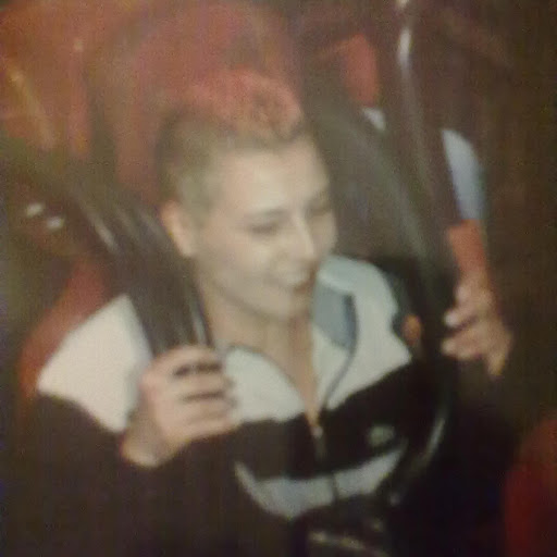 Kris Roberts Photo 25