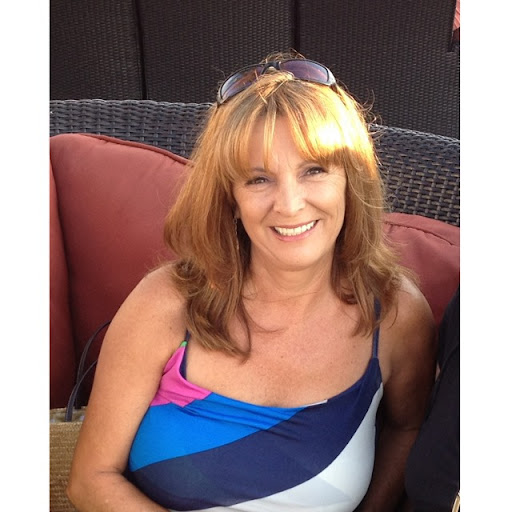 Lynne Moore Photo 21
