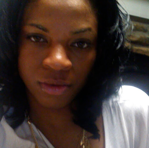 Stephanie Abraham Photo 16