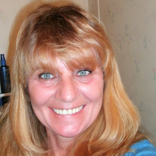 Alice Sullivan Photo 37
