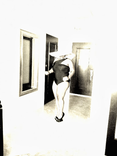 Jacqueline Hull Photo 9