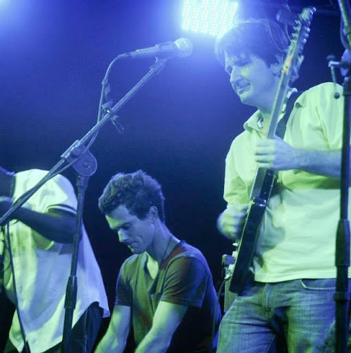 Aaron Davison Photo 6