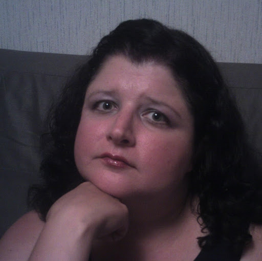 Michelle Henderson Photo 18
