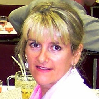 Laura Lawrence Photo 22