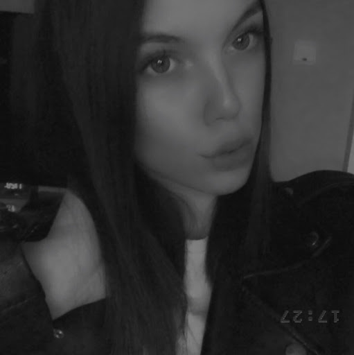 Rebecca David Photo 30