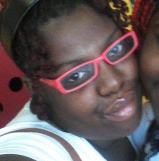 Alison Banks Photo 24