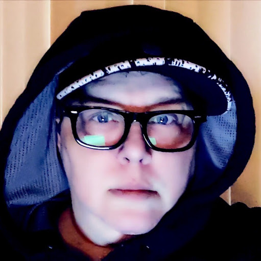 Robin Huntley Photo 7