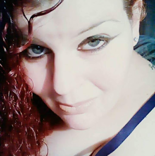 Sarah Pollock Photo 15