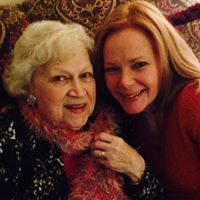 Phyllis Hill Photo 7