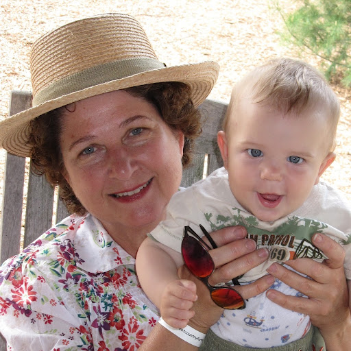 Linda Fredrickson Photo 18