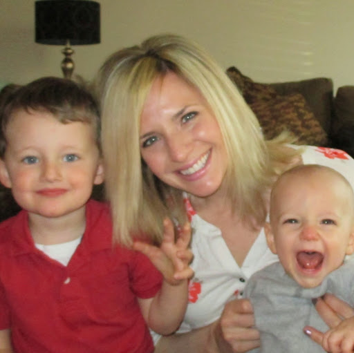Julie Root Photo 17