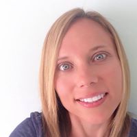 Amy Strasser Photo 9