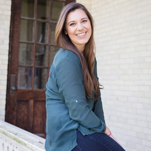 Julie Mcginnis Photo 34