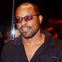 Clifton Robertson Photo 4