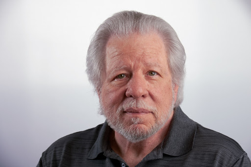 Carl Wells Photo 34