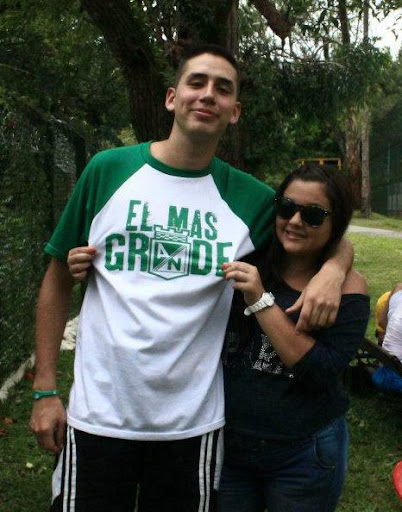 Kelly Cardona Photo 22