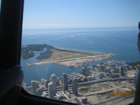 Anna Hutchinson Photo 23