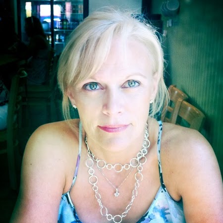 Teresa Grant Photo 24