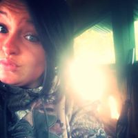 Michelle Earnest Photo 16