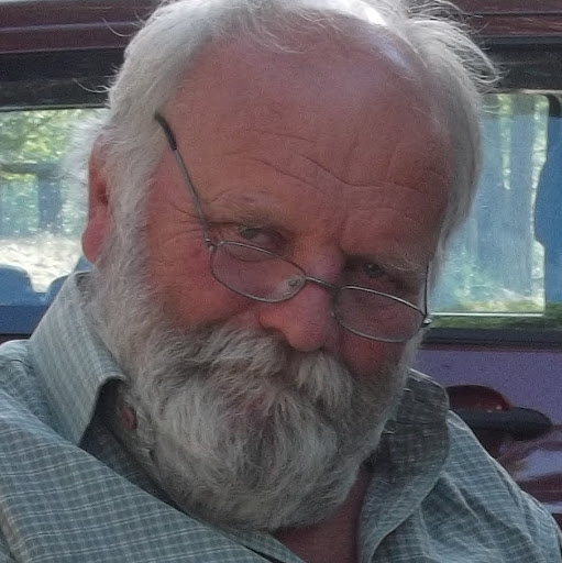 Trevor Perry Photo 4