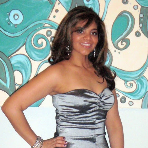 Sandra Alvarez Photo 28