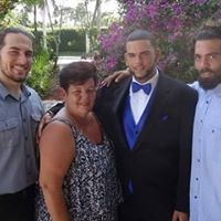 Debra Guzman Photo 21