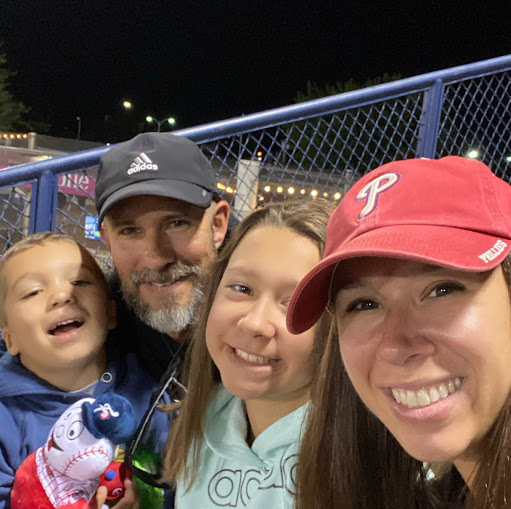 Kathleen Schneider Photo 30