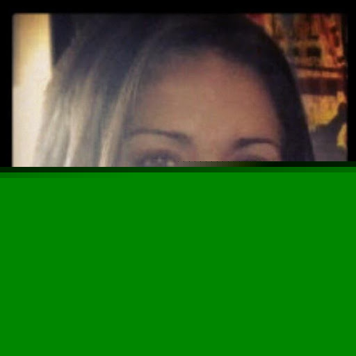 Danielle Mills Photo 18