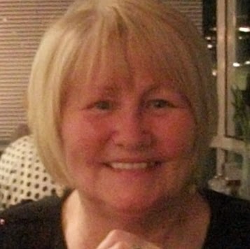Catherine Davidson Photo 32