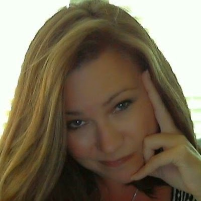 Paula Lynch Photo 7