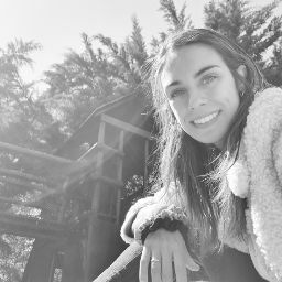 Amalia Gonzalez Photo 40