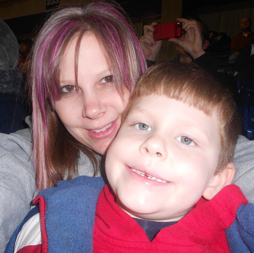 Kim Adkins Photo 6