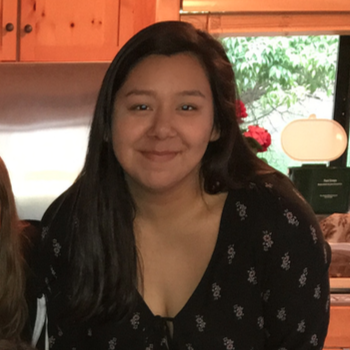 Stephanie Cruz Photo 9