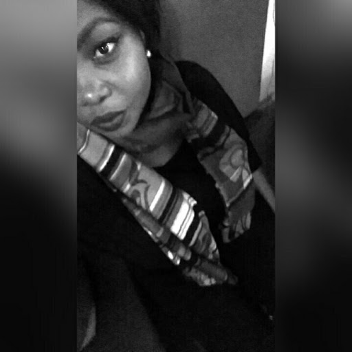 Shirley West Photo 5