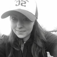 Leah Groves Photo 20