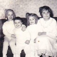 Robin Barrett Photo 13